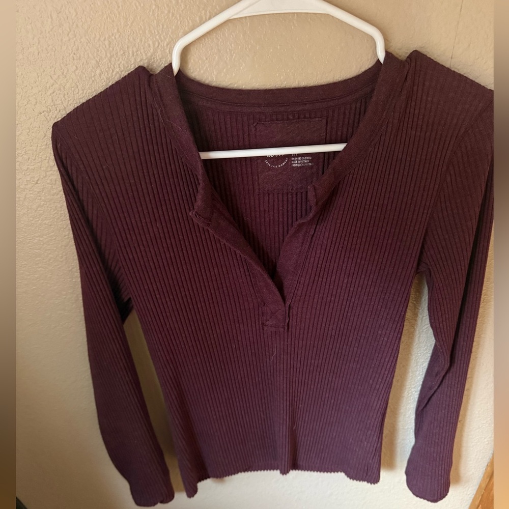 Aerie burgundy Henley top